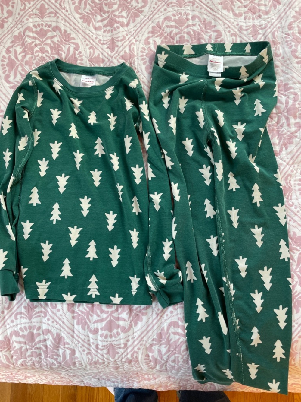 Hanna Andersson Forest Tree Print Green Pajama Set Boys Kids size 8 - 130cm